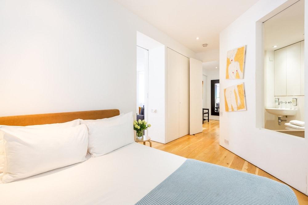 Oxford Circus Apartments