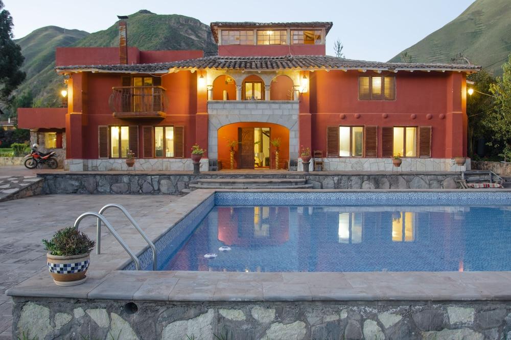 Colonial house Sacred Valley In