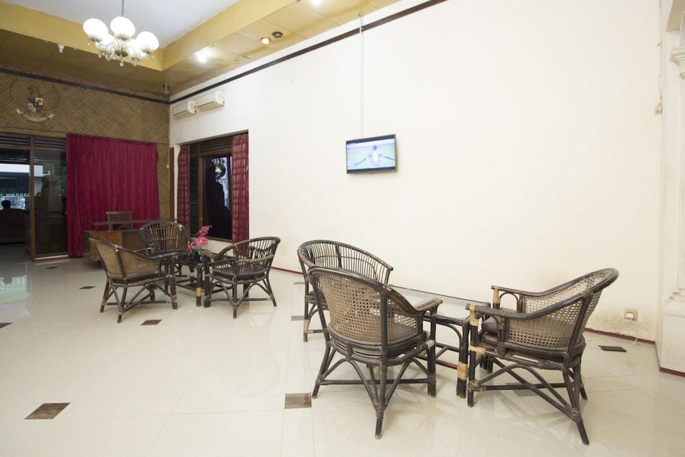 OYO 524 Makuta Hotel