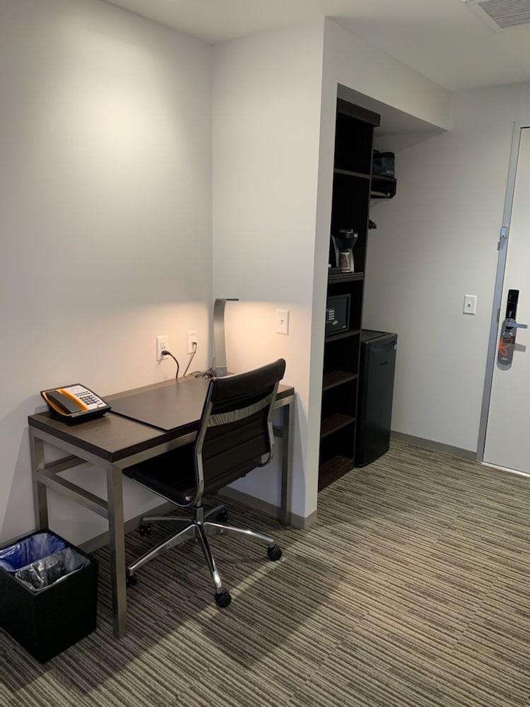 Hotel Mariposa Los Angeles