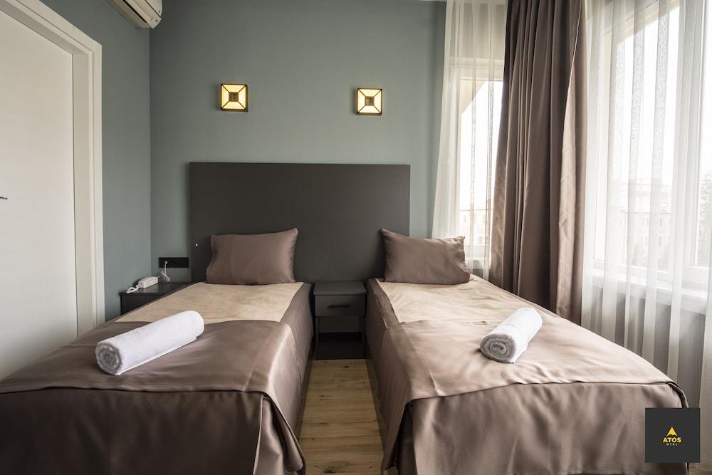 Atos Otel