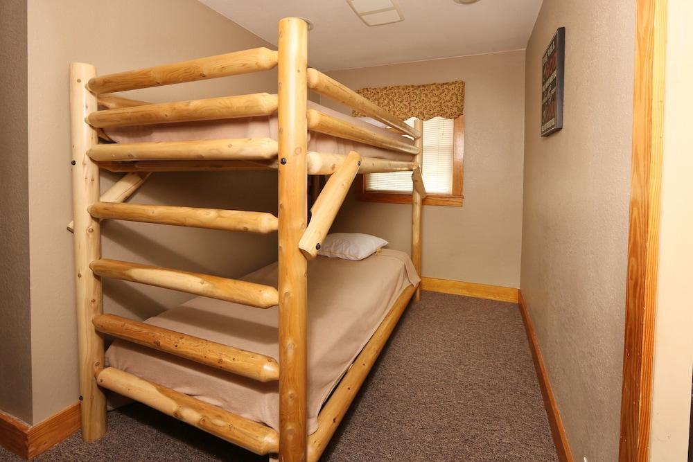 Pinnacle View 7A - Three Bedroom Chalet