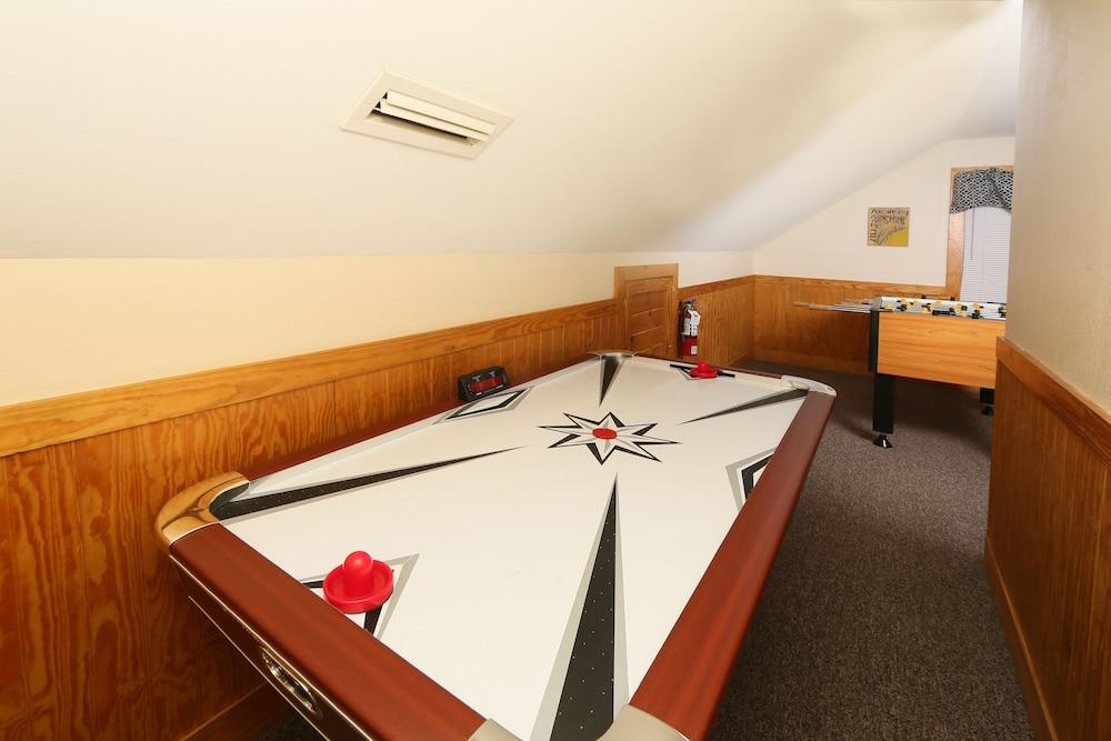 Wildwood Falls 4 - Two Bedroom Chalet