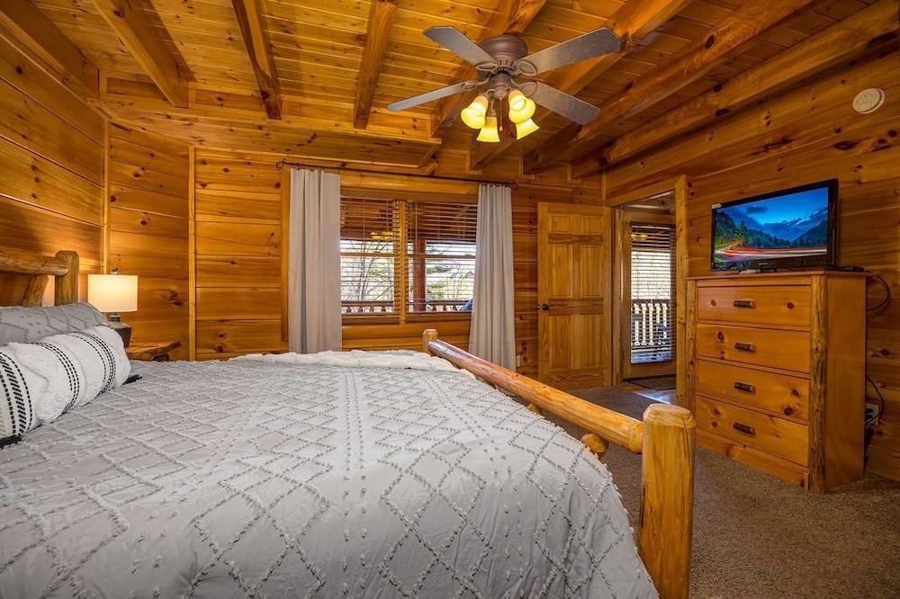 Playhouse Cinema - Four Bedroom Cabin