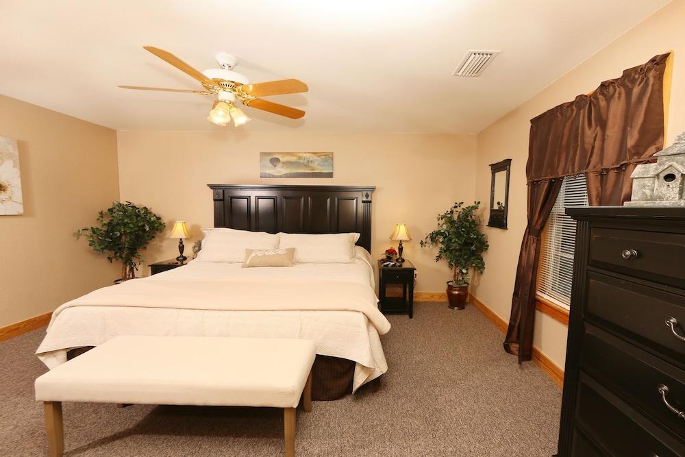 Pinnacle View 7B - Three Bedroom Chalet