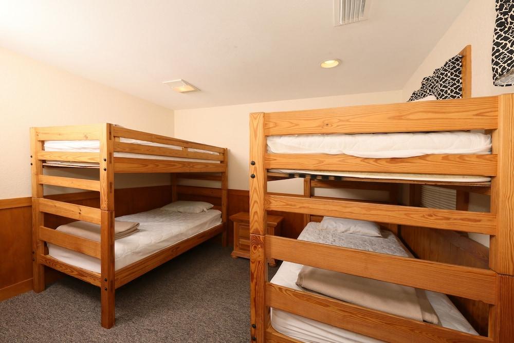 Ivy Falls 9 - Five Bedroom Chalet