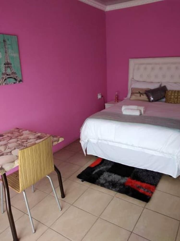 Twilight Breeze Lodge