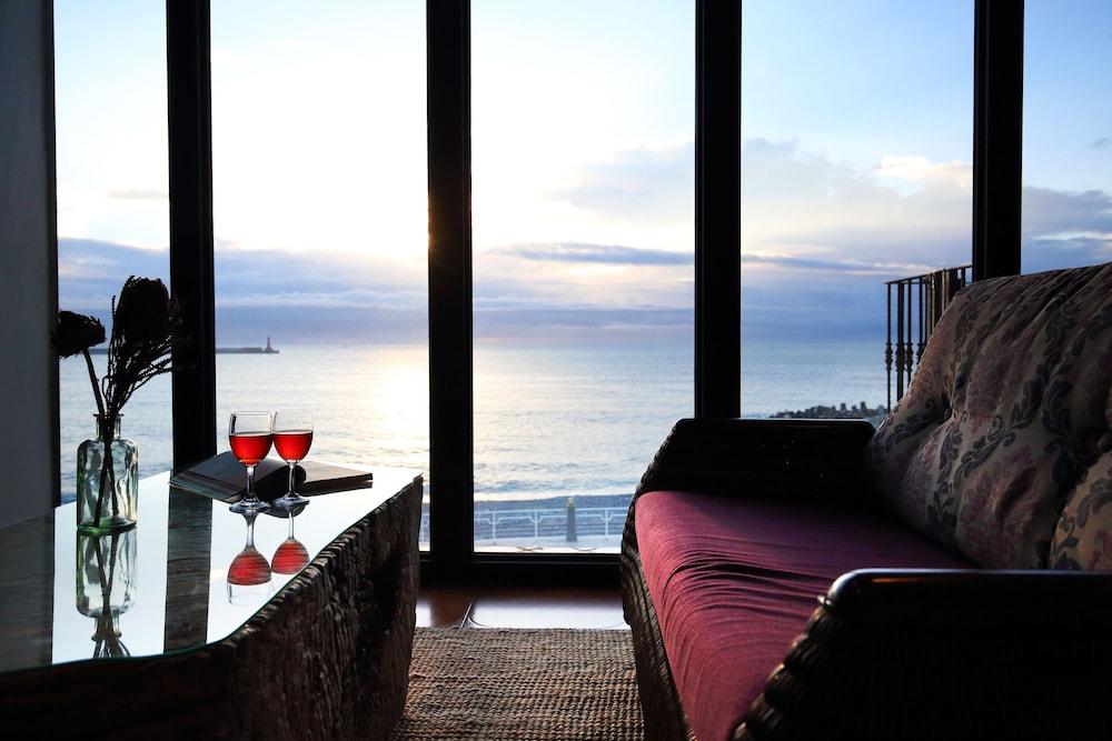 Slow Living Seaview B&B