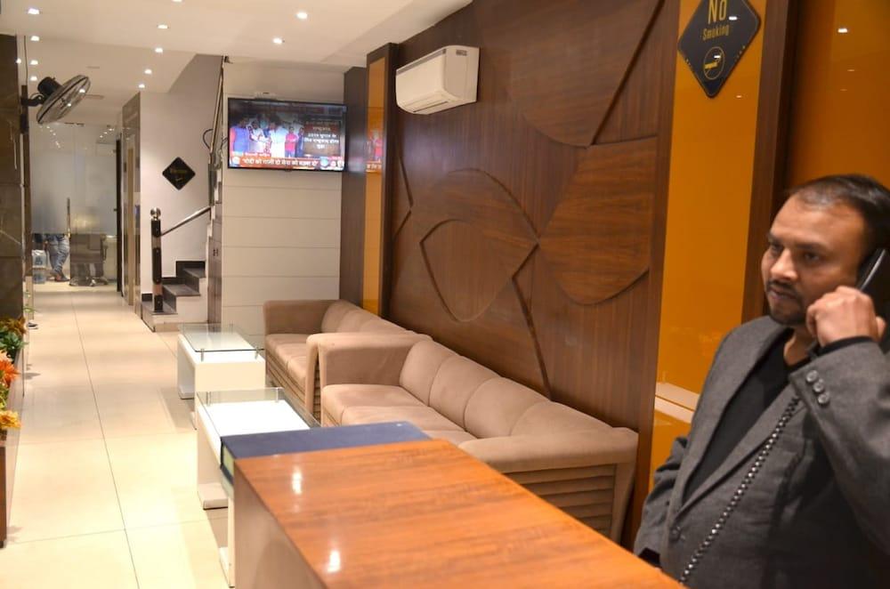 Hotel Grand Star by Royal Collection