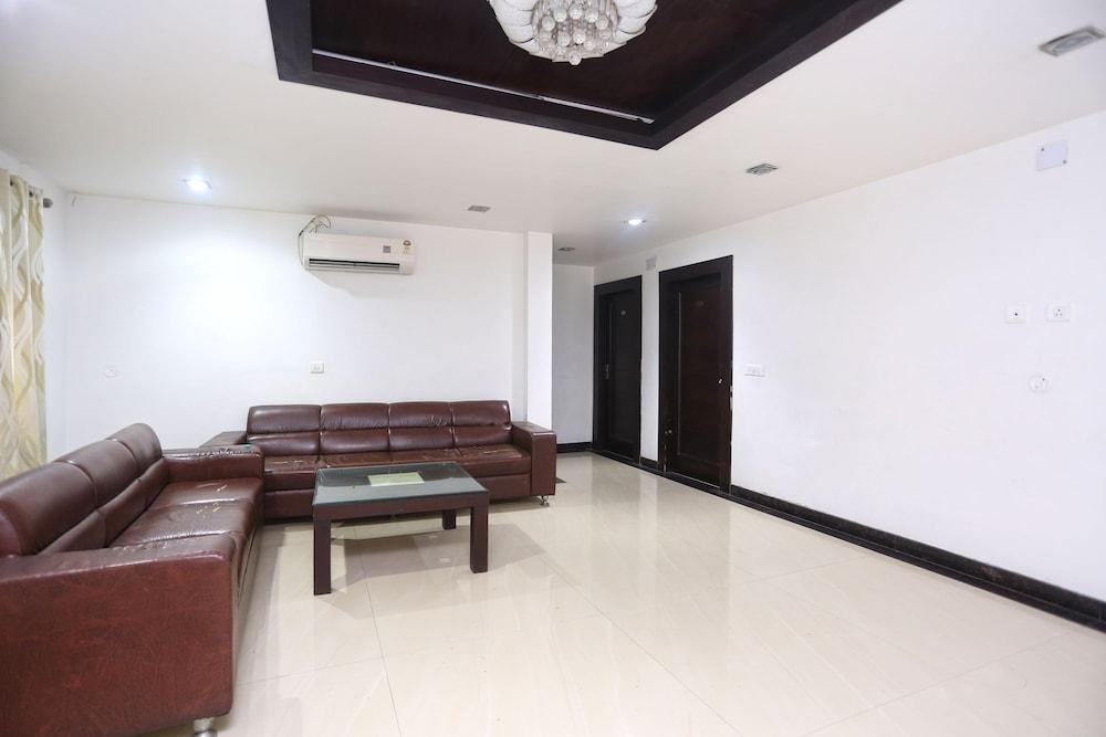 OYO 19309 Hotel Rajshree