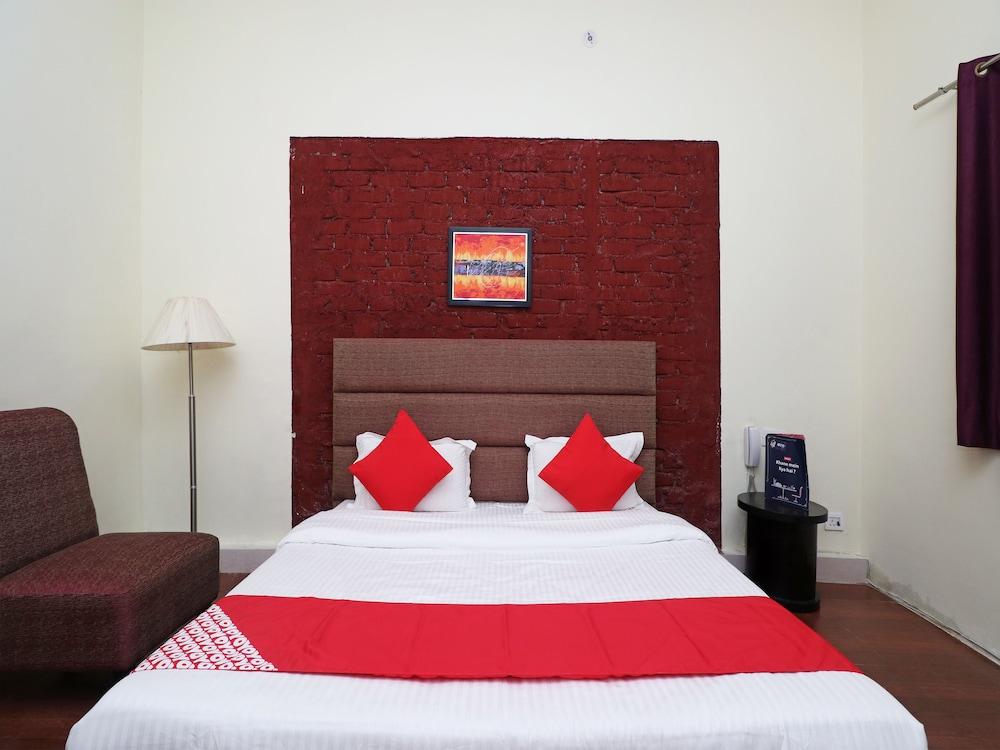 OYO 22298 Mannat Farms