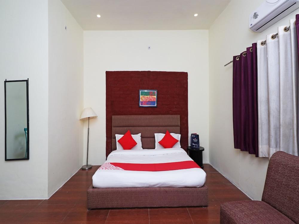 OYO 22298 Mannat Farms