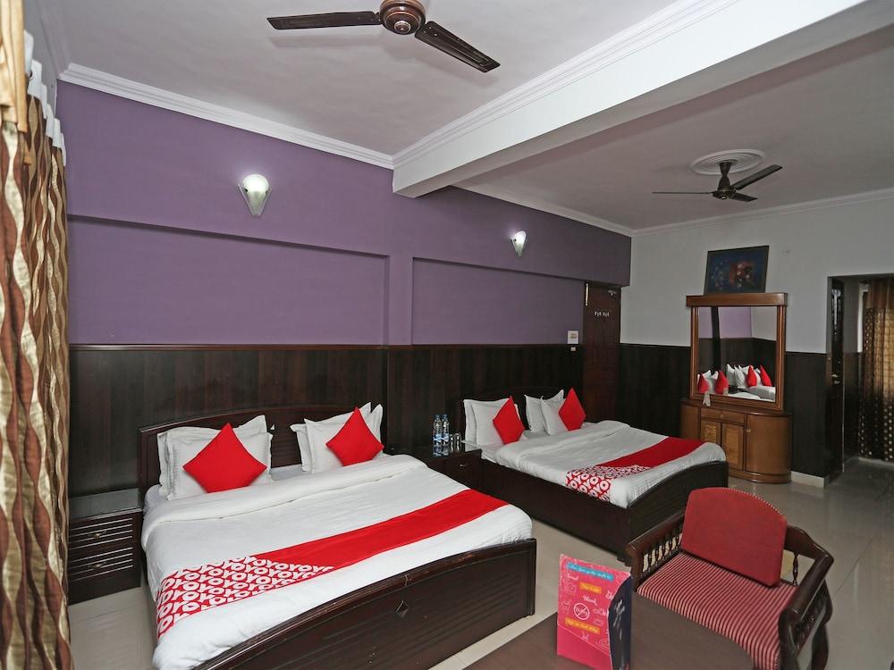 OYO 14877 Alinda Guest House