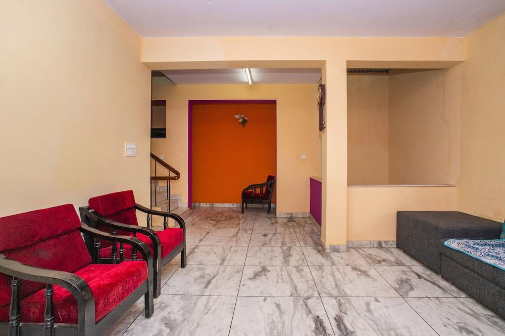 OYO 19285 Uv Comforts