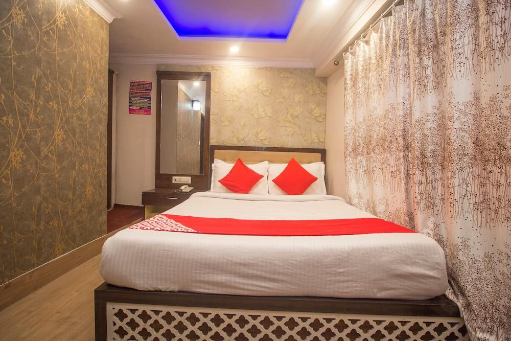 Capital O 9455 Milost