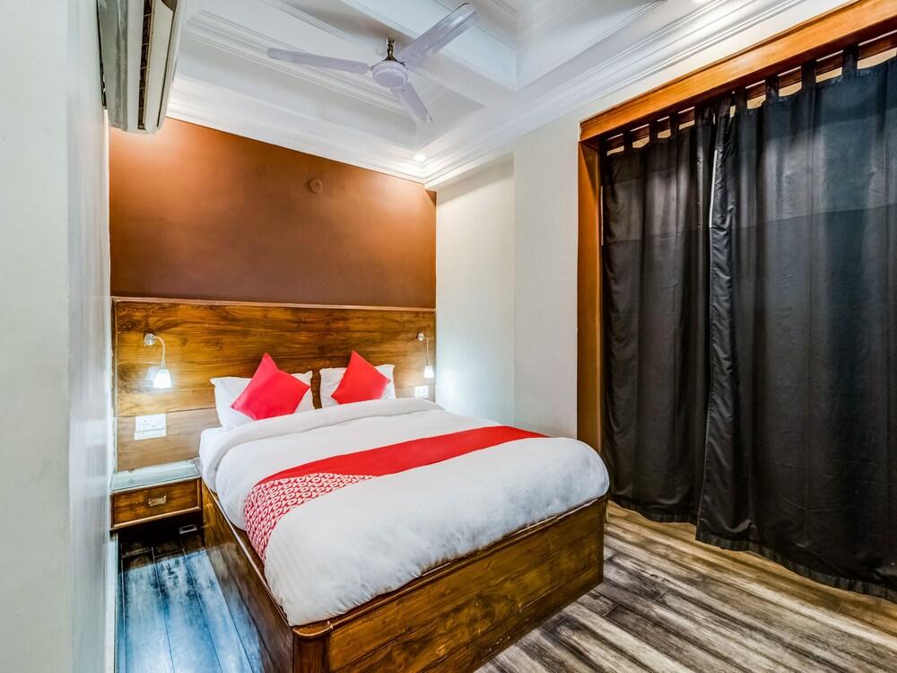 OYO 24171 Hotel Meridian