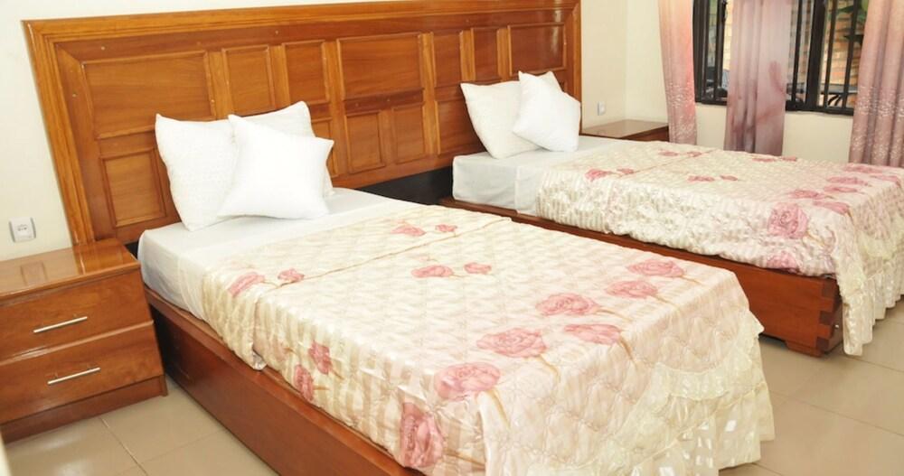 Kanyinya Hills Hotel