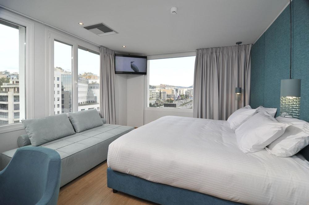 Athenaeum Smart Hotel