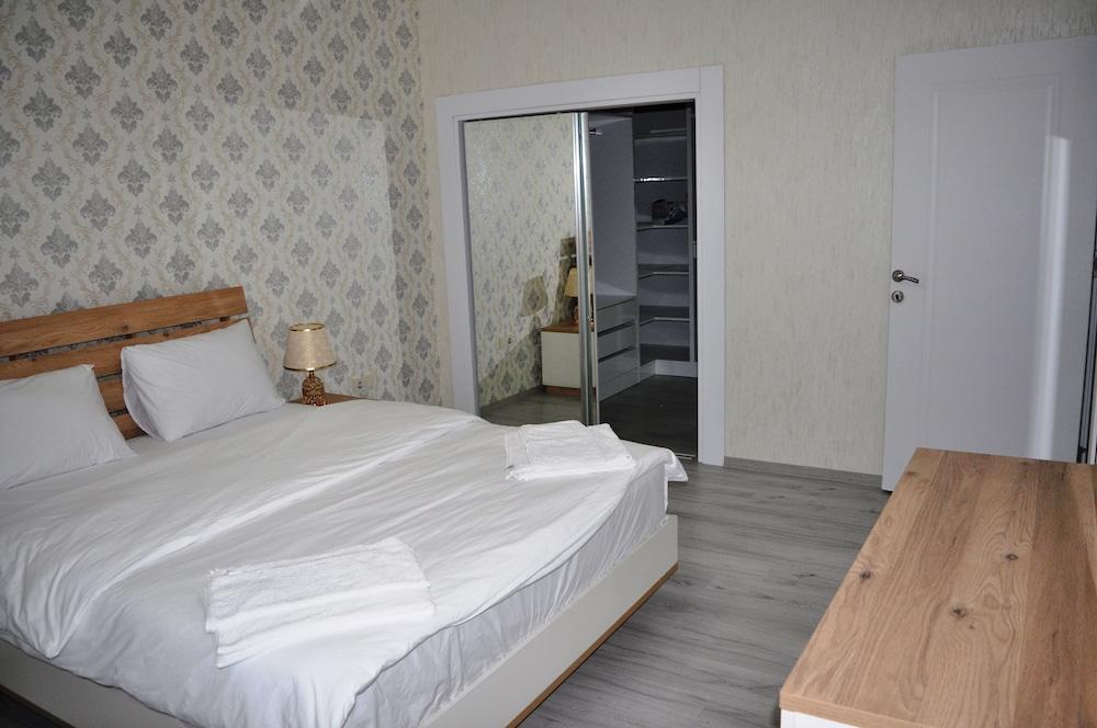 Luxury Apartments with Sea View