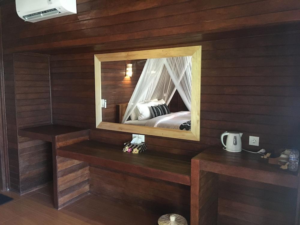 The Seaman Garden Huts