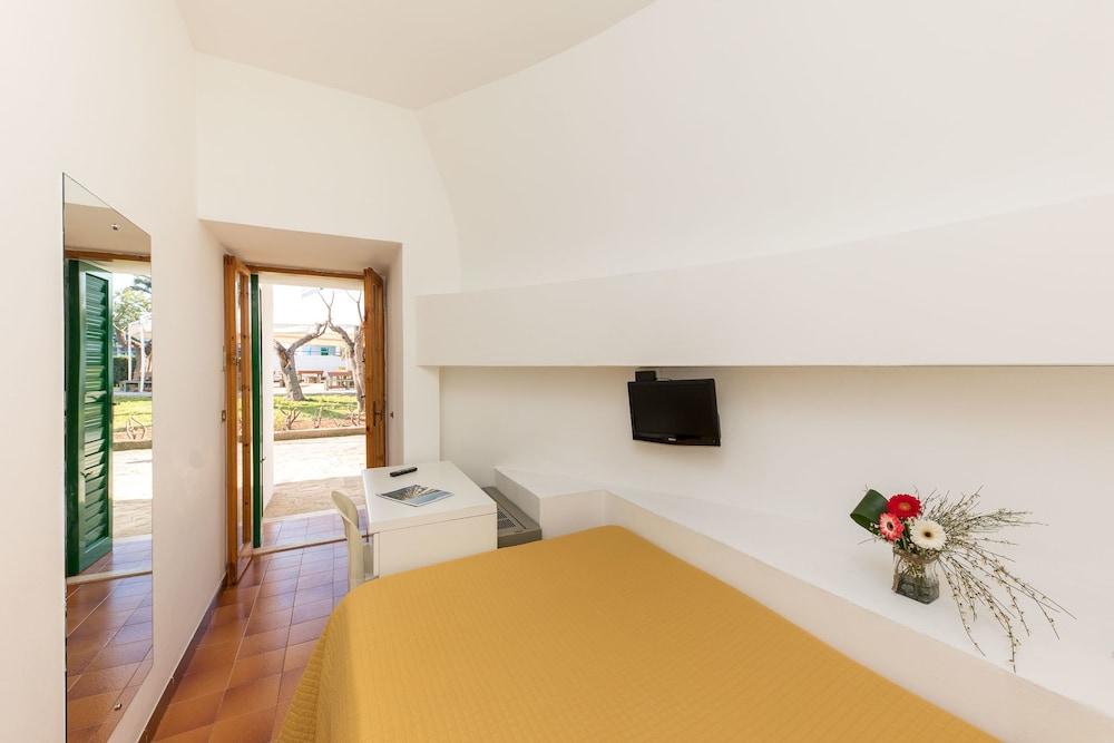 Cala Corvino Hotel Resort