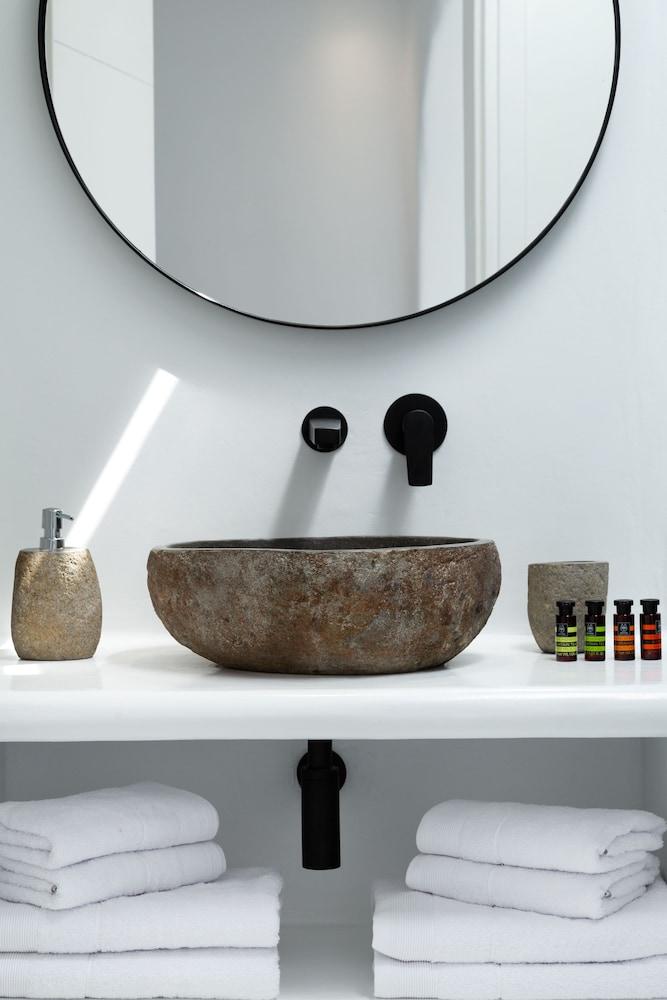 Psarou Black Villa I