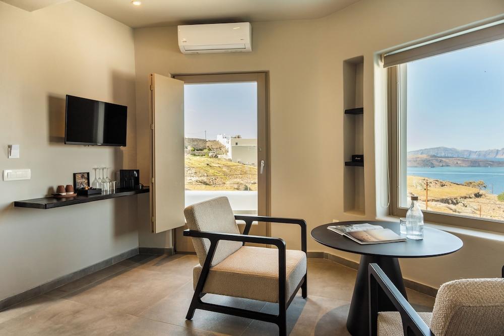 Black Diamond Suites - Adults Only