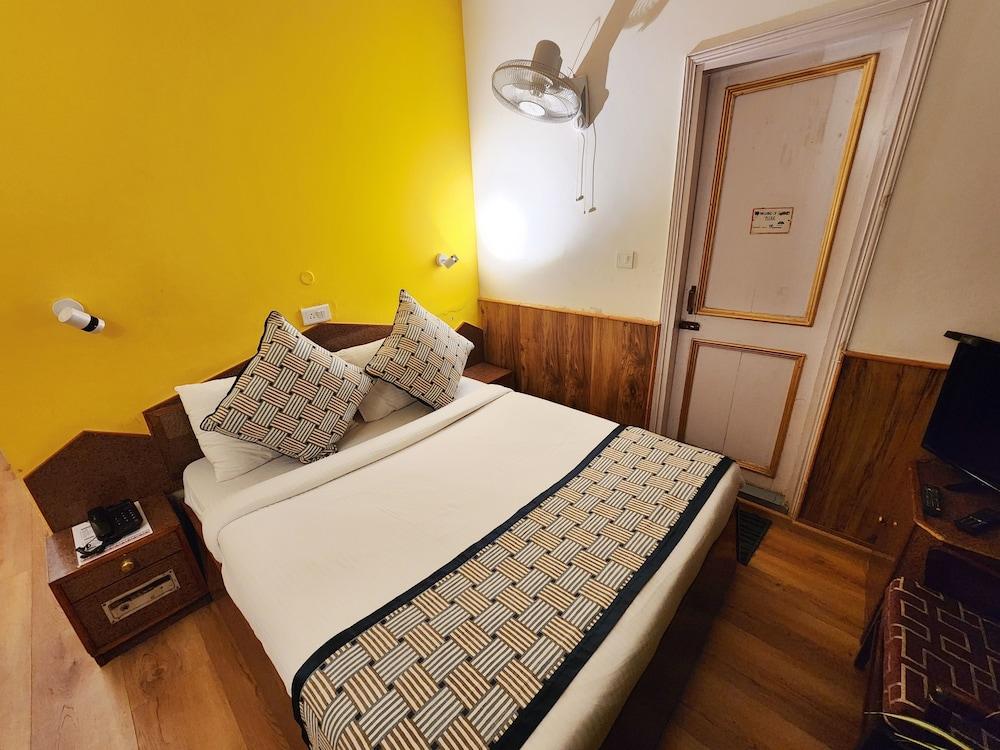 Hotel Pineview Shimla