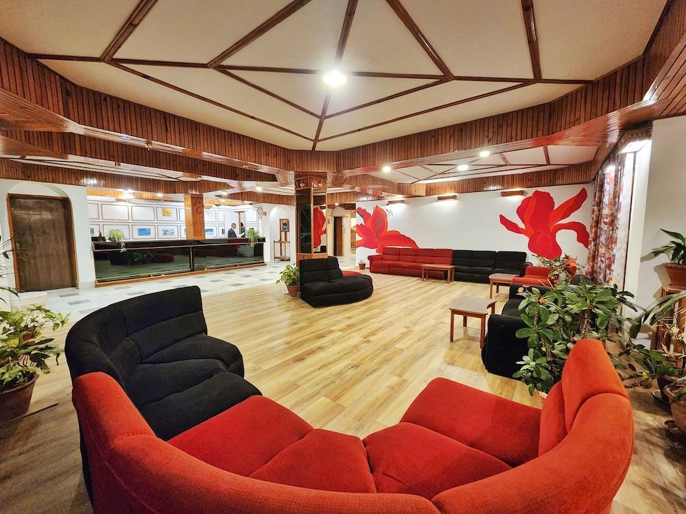 Hotel Pineview Shimla