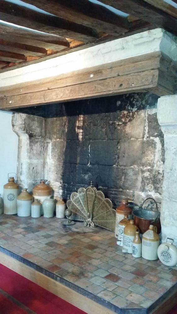 Les Trois Cheminees Chambre d'Hôtes