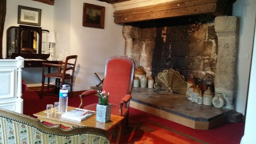 Les Trois Cheminees Chambre d'Hôtes