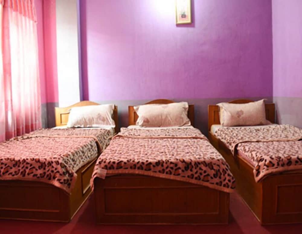 Anmol Guest House