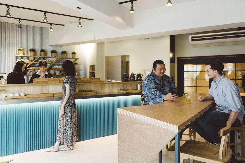 Theater Zzz - Hostel