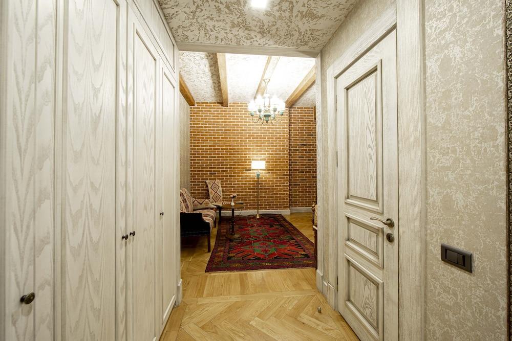 Sapphire Bayil Hotel