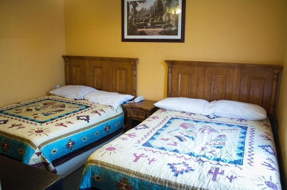 Hotel Villas Del Sol