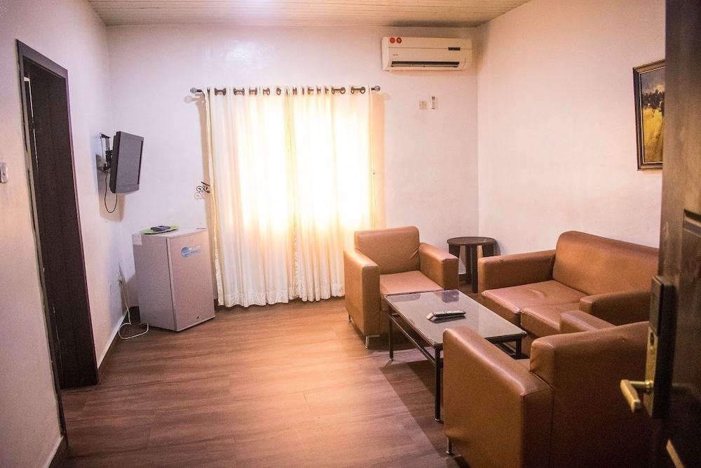 Exquisite Suites & Conference Centre