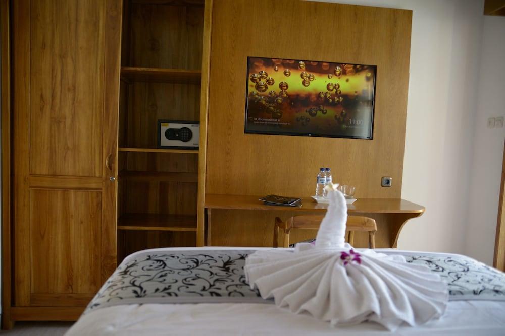 Villa Casablanca Surf Keramas