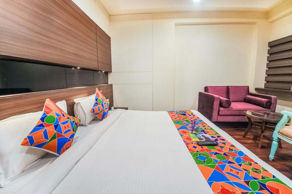 Hotel Shyampuriya Palace