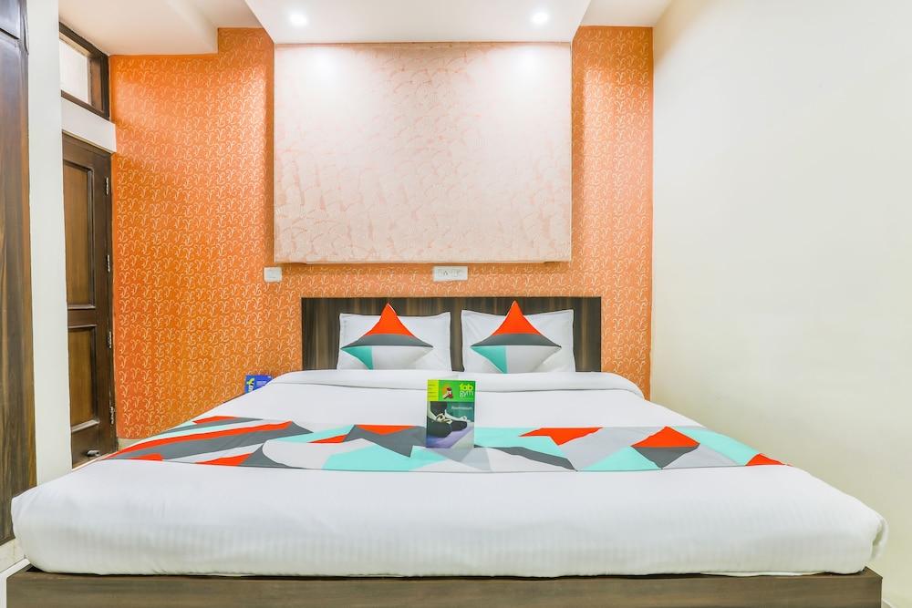FabHotel New DK Palace