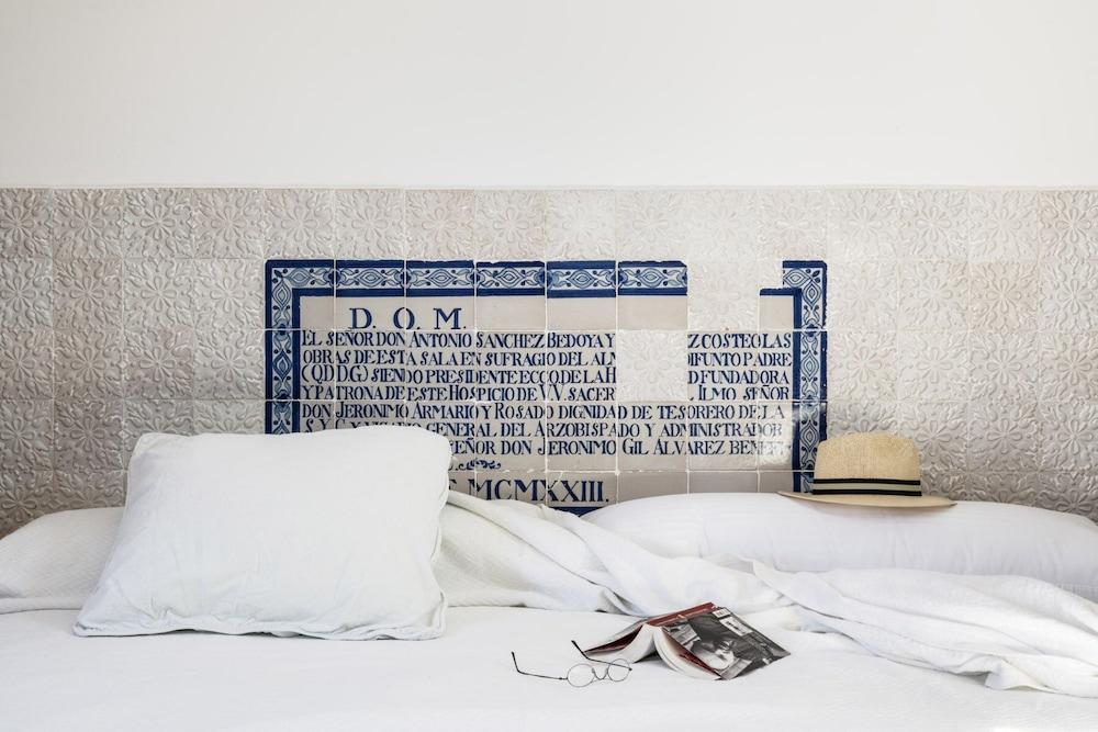 Hotel Triana Montalván