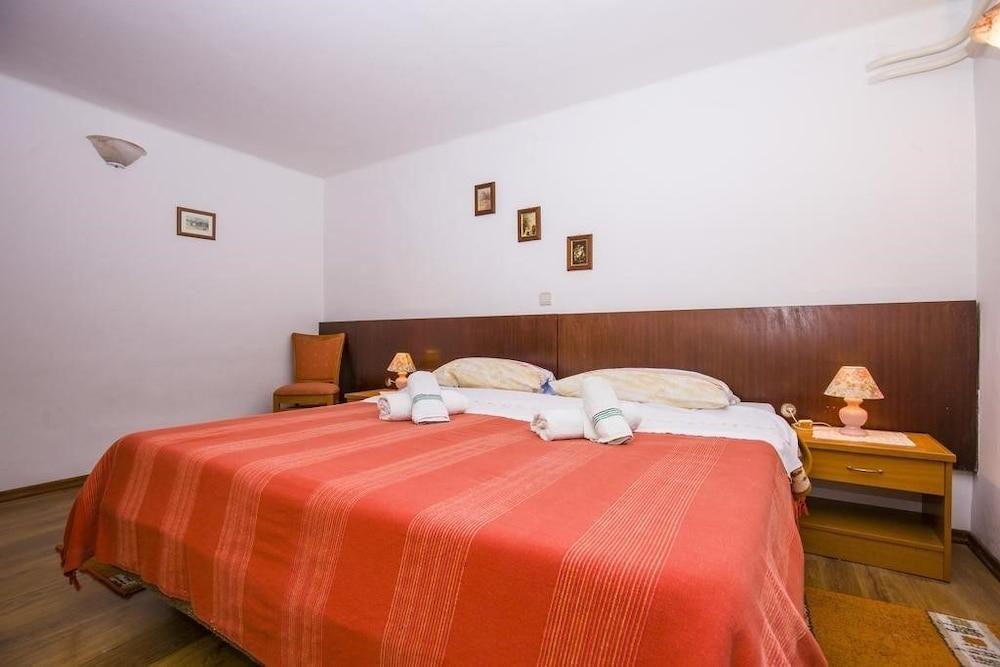 Apartments & Rooms Ribaric