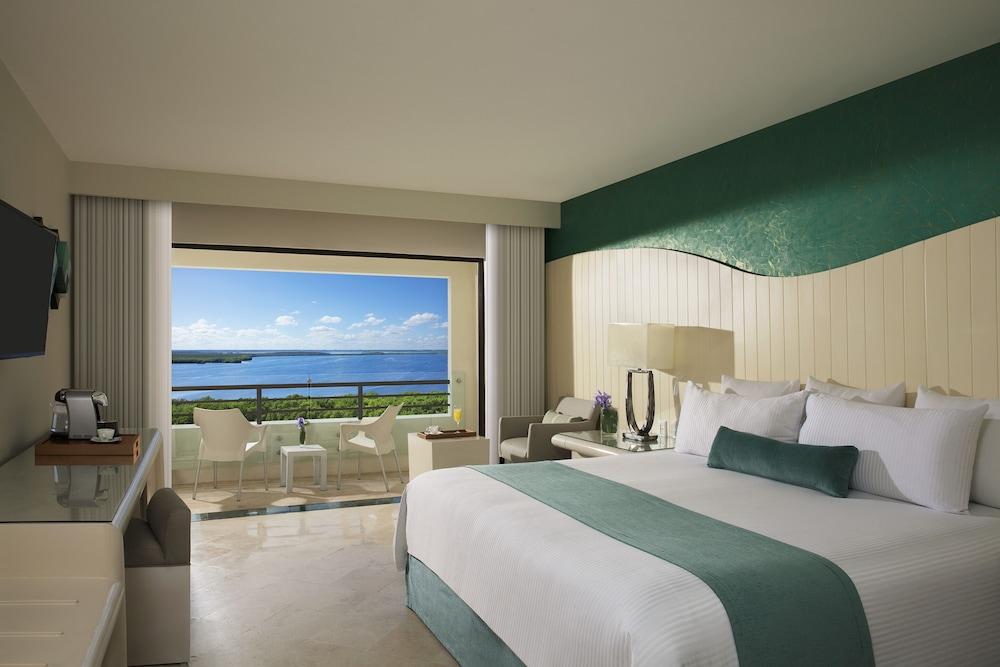 Now Emerald Cancun - All Inclusive