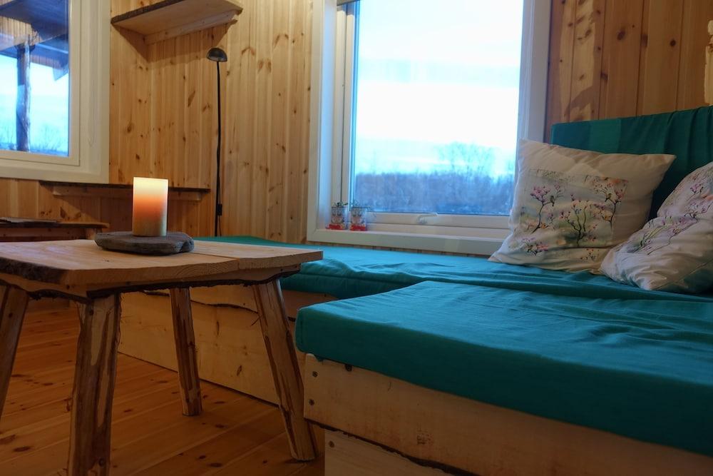 Wild Caribou Wilderness Cabin