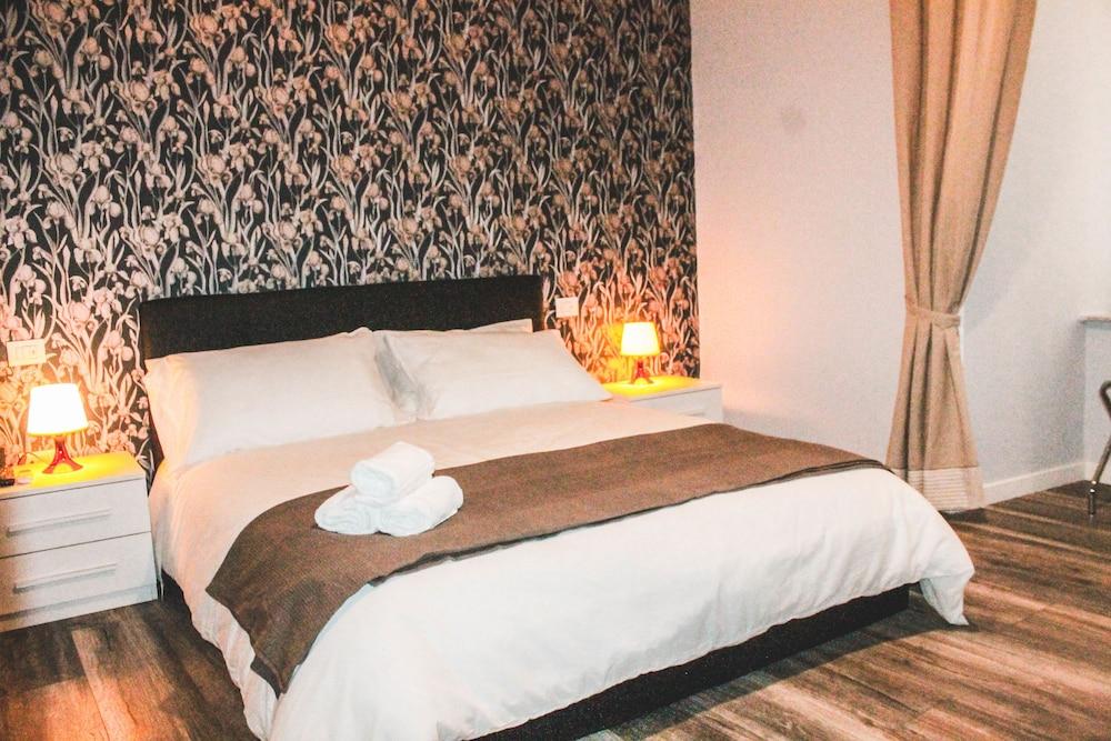 Leggende Napoletane Rooms