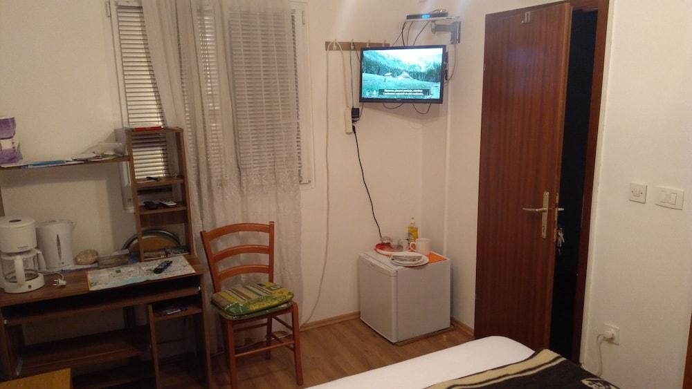 Rosmarinus Rubic studio