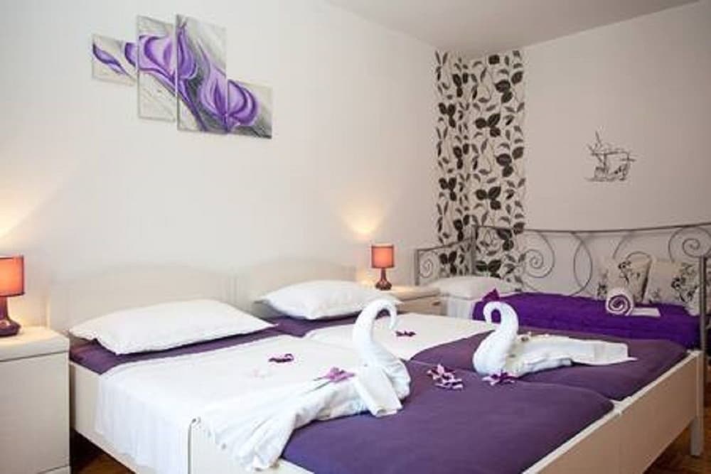 Villa Anita private heated pool