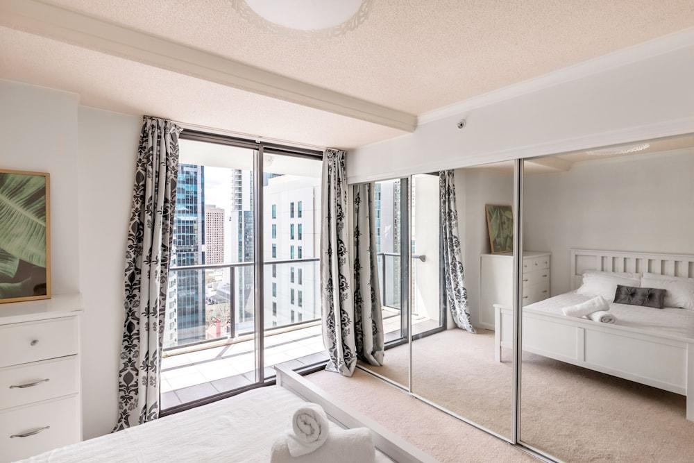 Rivercity CBD Apartment