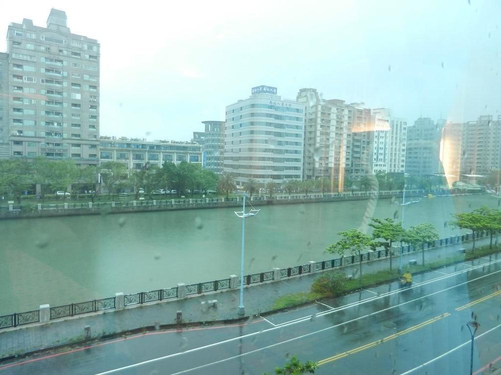 Water Reflection B&B