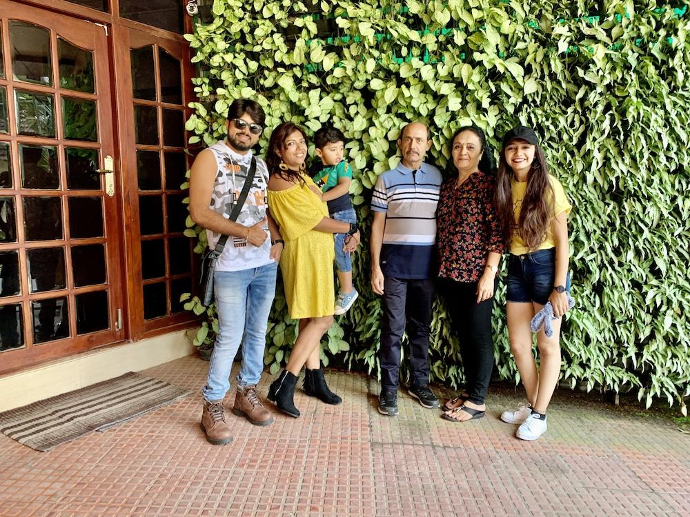 Thayamkery's Royal inn