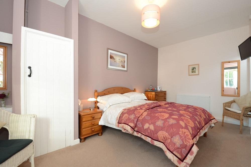 East Trewent Farm B&B